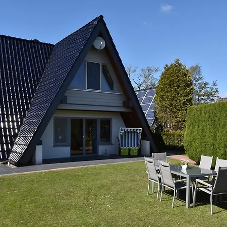Holiday home Achtern Diek 66 Burhave *